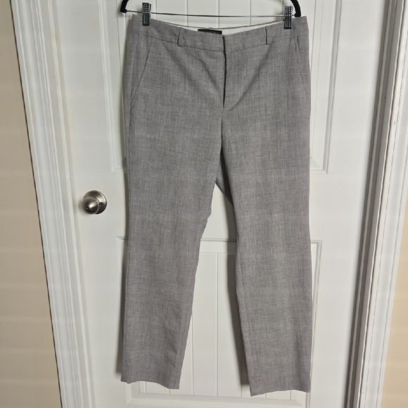 Banana Republic Factory Pants - Banana Republic Gray Ryan Curvy Fit Trousers – Classic Closet Staple, Size 8